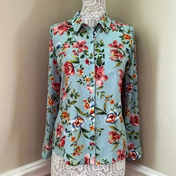 Dress Barn Floral blouse - Picture 1 of 10